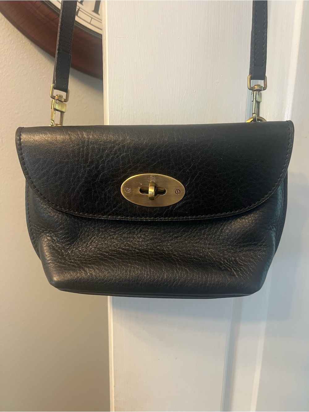 Mulberry crossbody, vintage and in very nice condition